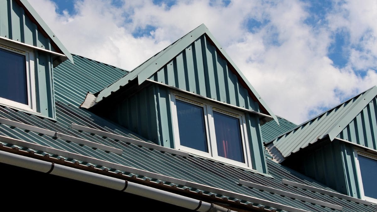 A Simple Guide to Answer: How Many Sheets of Metal Roofing Do You Need?